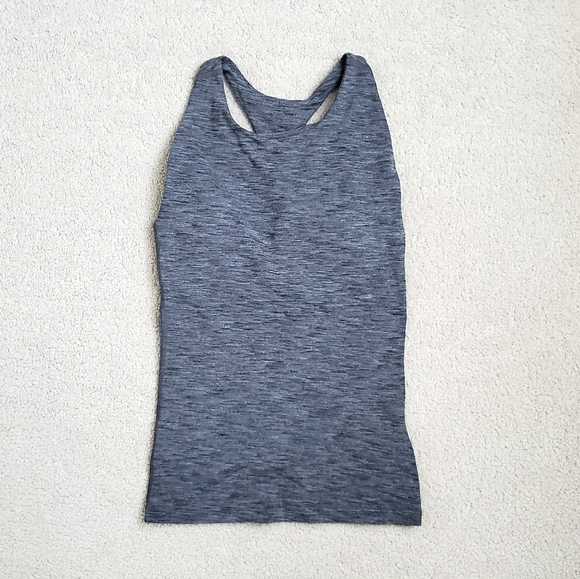 NWOT Aritzia The Constant The Embrace bra tank - Picture 4 of 5